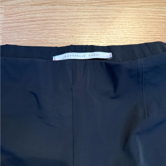 Raffaello Rossi Penny 6/8 Women's Navy Slim Fit Pants Sz 40 - Picture 3 of 6